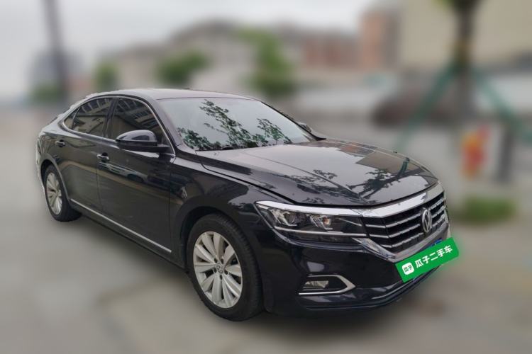 Used Volkswagen Passat 2020 330TSI Elite Edition China VI Front Right 45 Deg