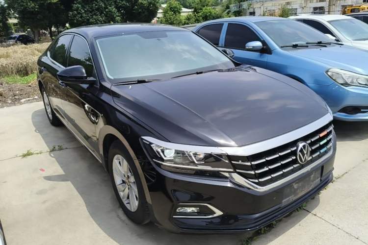 Used Volkswagen Passat 2020 Revised Version 280TSI Business Edition China VI Standard Front Right 45 Deg