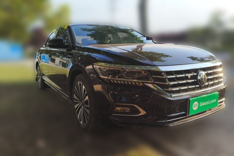 Used Volkswagen Passat 2020 Revised Version 330TSI Luxury Edition China VI Standard Front Right 45 Deg