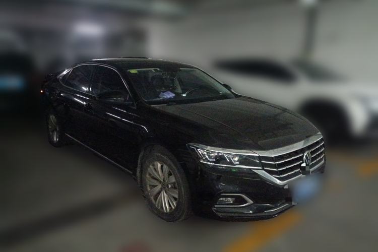 Used Volkswagen Passat 2020 330TSI Elite Edition China VI Front Right 45 Deg