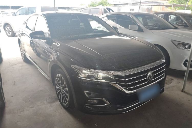 Used Volkswagen Passat 2020 Facelift 330TSI Elite Edition China VI Standard Front Right 45 Deg