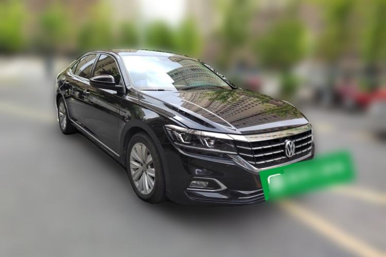 Used Volkswagen Passat 2020 330TSI Elite Edition China VI Front Right 45 Deg