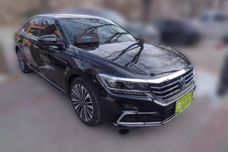 Used Volkswagen Passat 2020 Revised Version 330TSI Luxury Edition China VI Standard Front Right 45 Deg