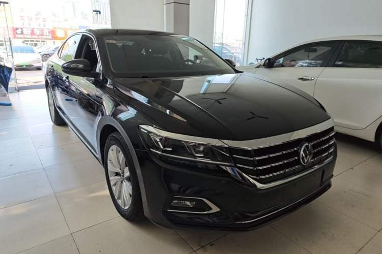 Used Volkswagen Passat 2020 Facelift 330TSI Elite Edition China VI Standard Front Right 45 Deg