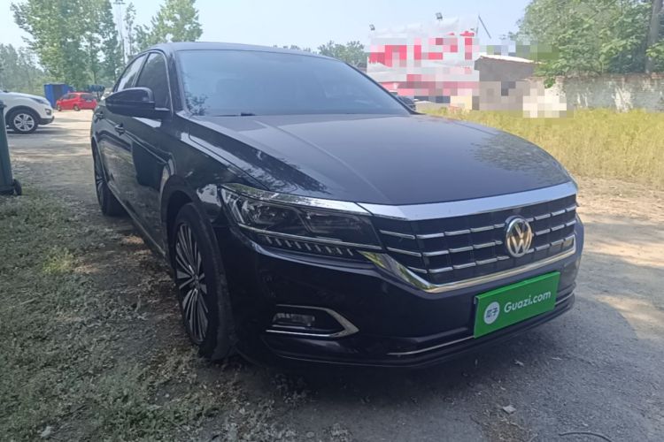 Used Volkswagen Passat 2020 330TSI Luxury Edition China VI Front Right 45 Deg
