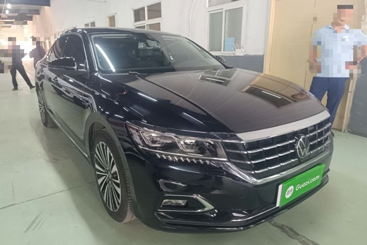 Used Volkswagen Passat 2020 Facelift 330TSI Prestige Edition China VI Standard Front Right 45 Deg