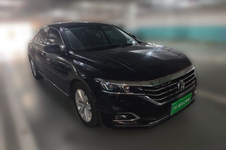 Used Volkswagen Passat 2020 330TSI Elite Edition China VI Front Right 45 Deg