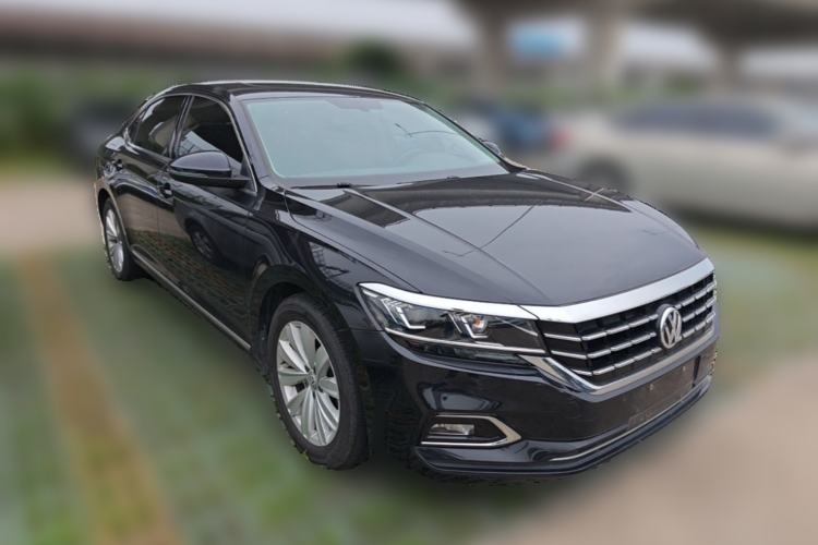 Used Volkswagen Passat 2020 330TSI Elite Edition China VI Front Right 45 Deg