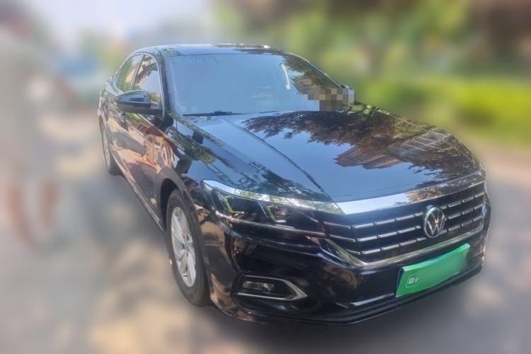Used Volkswagen Passat 2020 280TSI Business Edition China VI Standard Front Right 45 Deg