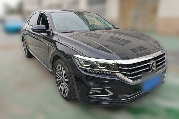 Used Volkswagen Passat 2020 Revised Version 330TSI Luxury Edition China VI Standard Front Right 45 Deg