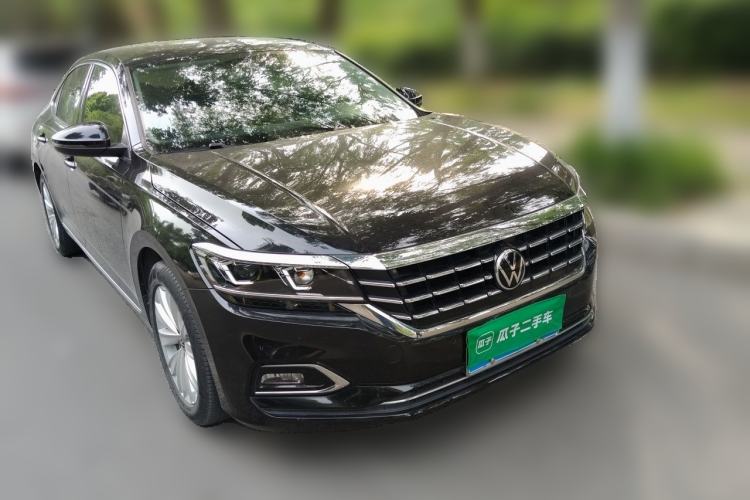 Used Volkswagen Passat 2020 330TSI Elite Edition China VI Front Right 45 Deg