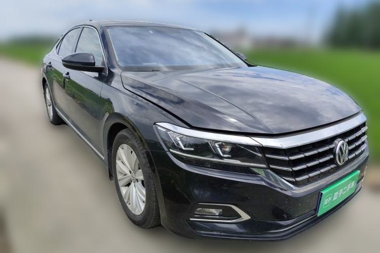Used Volkswagen Passat 2020 330TSI Elite Edition China VI Front Right 45 Deg