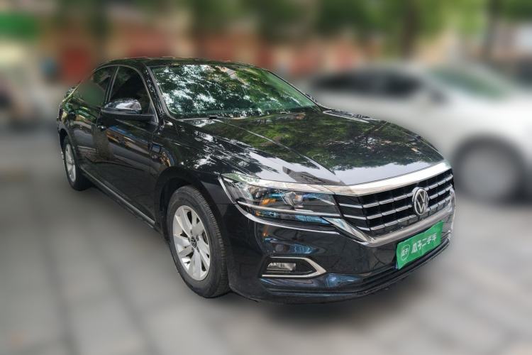 Used Volkswagen Passat 2020 280TSI Business Edition China VI Standard Front Right 45 Deg