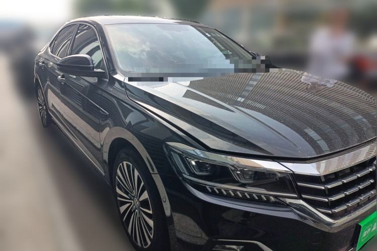 Used Volkswagen Passat 2020 330TSI Luxury Edition China VI Front Right 45 Deg
