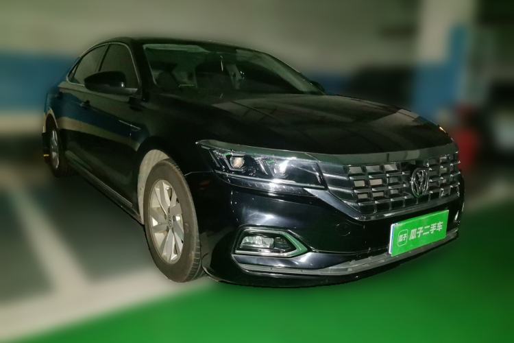 Used Volkswagen Passat 2020 280TSI Business Edition China VI Standard Front Right 45 Deg