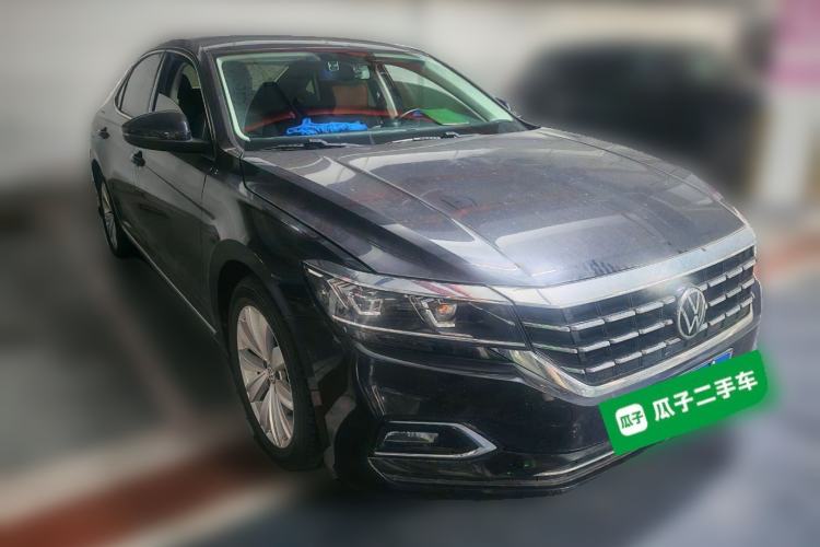 Used Volkswagen Passat 2020 330TSI Elite Edition China VI Front Right 45 Deg