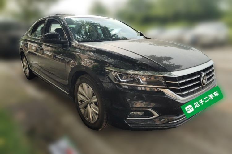 Used Volkswagen Passat 2020 330TSI Elite Edition China VI Front Right 45 Deg