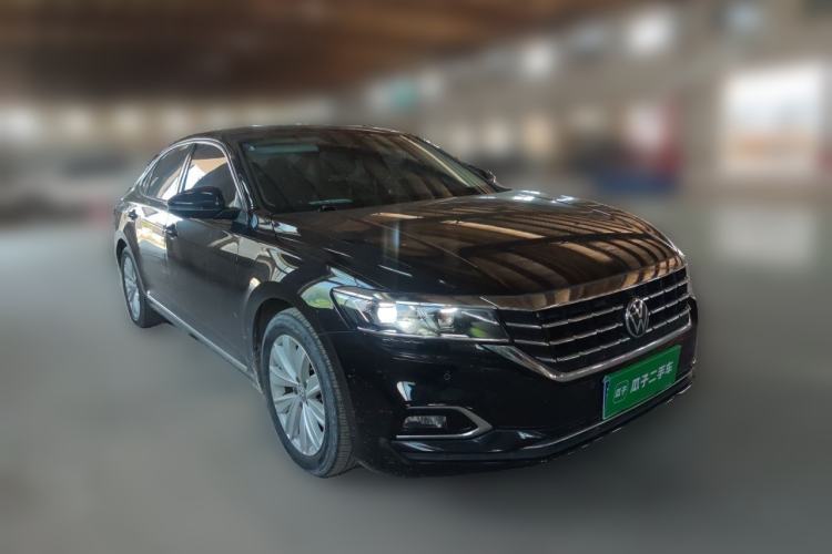 Used Volkswagen Passat 2020 330TSI Elite Edition China VI Front Right 45 Deg