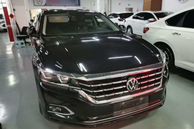 Used Volkswagen Passat 2020 Facelift 330TSI Elite Edition China VI Standard Front Right 45 Deg