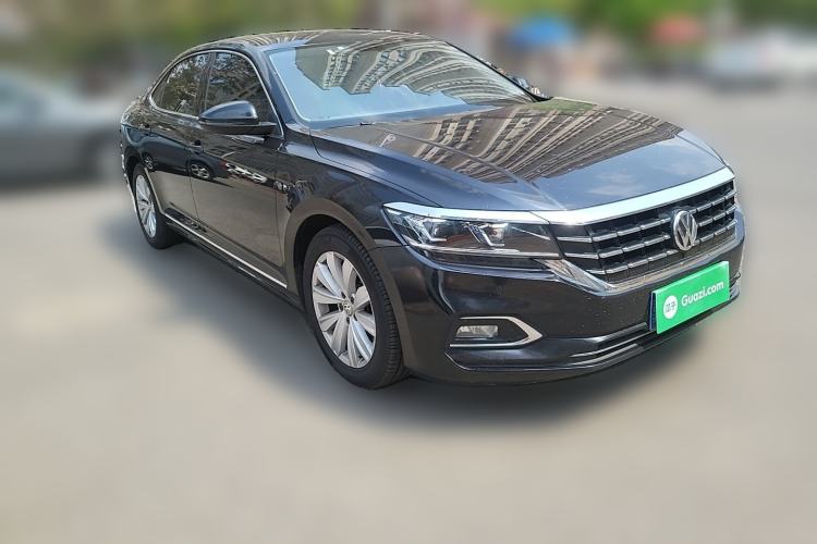 Used Volkswagen Passat 2020 330TSI Elite Edition China VI Front Right 45 Deg