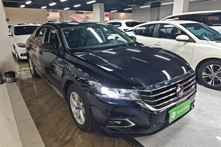Used Volkswagen Passat 2020 Revised Version 280TSI Business Edition China VI Standard Front Right 45 Deg