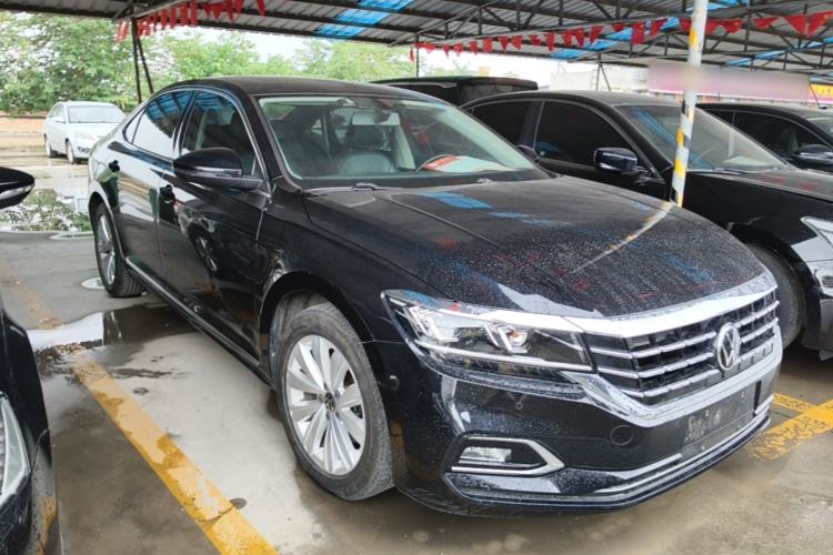 Used Volkswagen Passat 2020 330TSI Elite Edition China VI Front Right 45 Deg