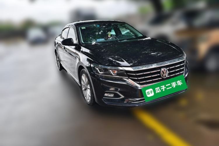 Used Volkswagen Passat 2020 330TSI Elite Edition China VI Front Right 45 Deg