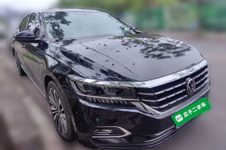 Used Volkswagen Passat 2020 330TSI Luxury Edition China VI Front Right 45 Deg
