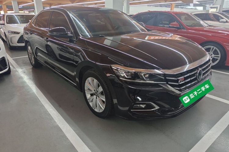 Used Volkswagen Passat 2020 Facelift 330TSI Elite Edition China VI Standard Front Right 45 Deg
