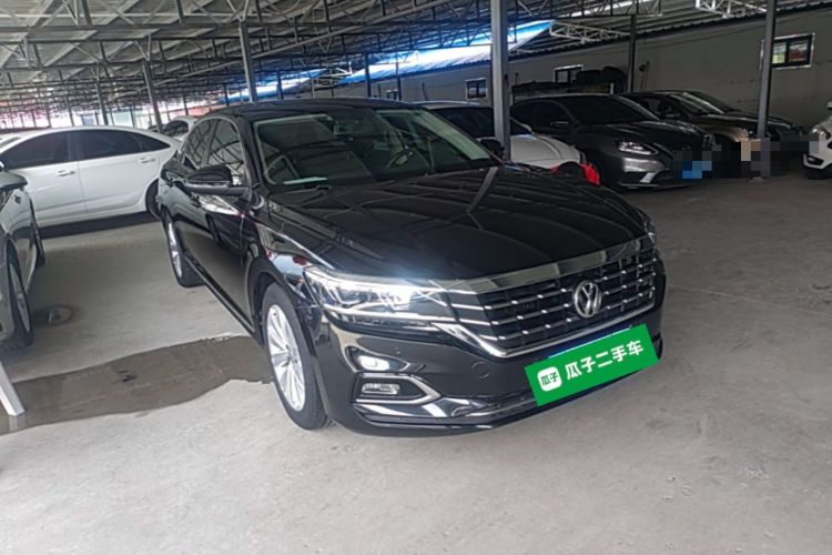 Used Volkswagen Passat 2020 330TSI Elite Edition China VI Front Right 45 Deg