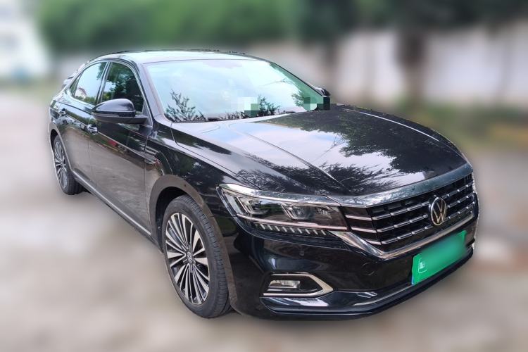 Used Volkswagen Passat 2020 Revised Version 330TSI Luxury Edition China VI Standard Front Right 45 Deg
