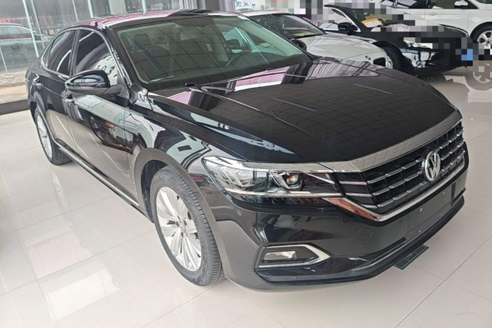 Used Volkswagen Passat 2020 330TSI Elite Edition China VI Front Right 45 Deg