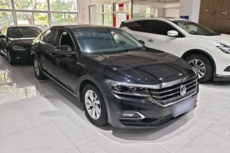 Used Volkswagen Passat 2020 280TSI Business Edition China VI Standard Front Right 45 Deg