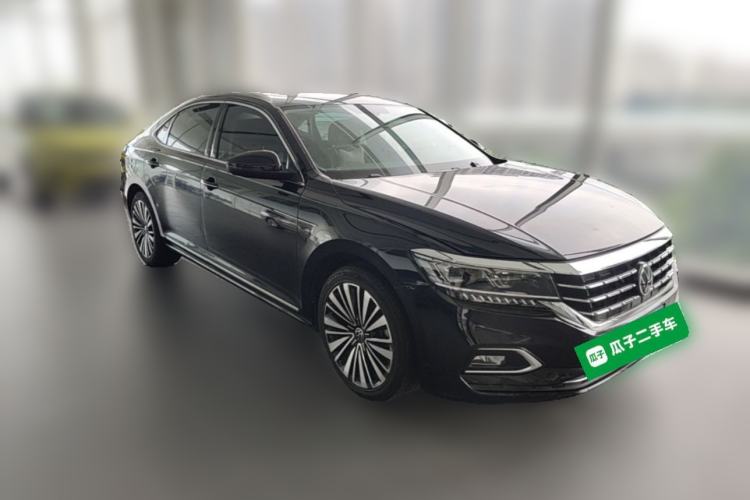 Used Volkswagen Passat 2020 Revised Version 330TSI Luxury Edition China VI Standard Front Right 45 Deg