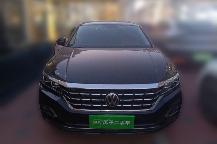 Used Volkswagen Passat 2020 Facelift 330TSI Elite Edition China VI Standard Front