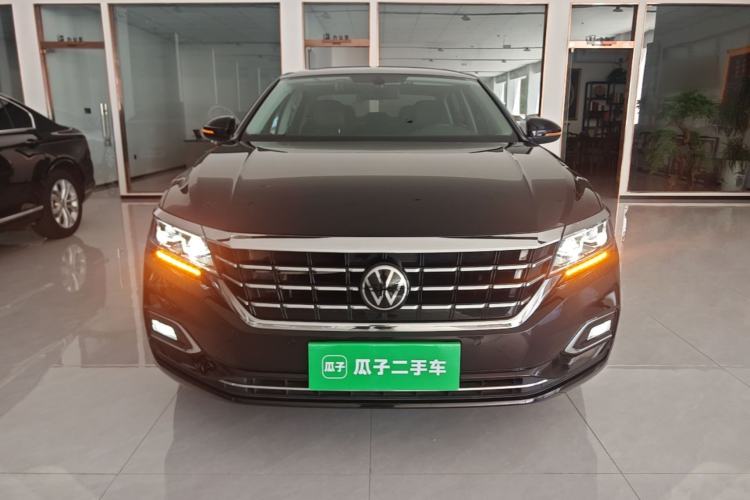 Used Volkswagen Passat 2020 Revised Version 330TSI Luxury Edition China VI Standard Front