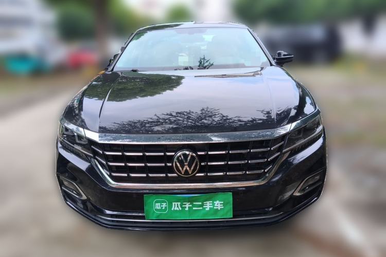 Used Volkswagen Passat 2020 Revised Version 330TSI Luxury Edition China VI Standard Front