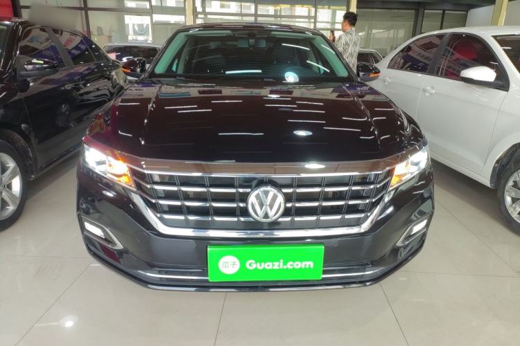 Used Volkswagen Passat 2020 Facelift 330TSI Elite Edition China VI Standard Front