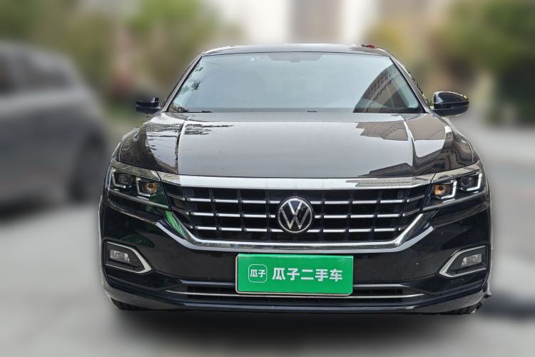 Used Volkswagen Passat 2020 330TSI Elite Edition China VI Front