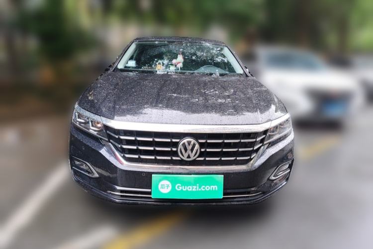 Used Volkswagen Passat 2020 330TSI Elite Edition China VI Front