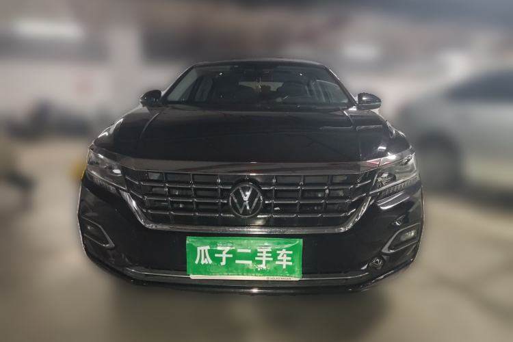 Used Volkswagen Passat 2020 Revised Version 330TSI Luxury Edition China VI Standard Front