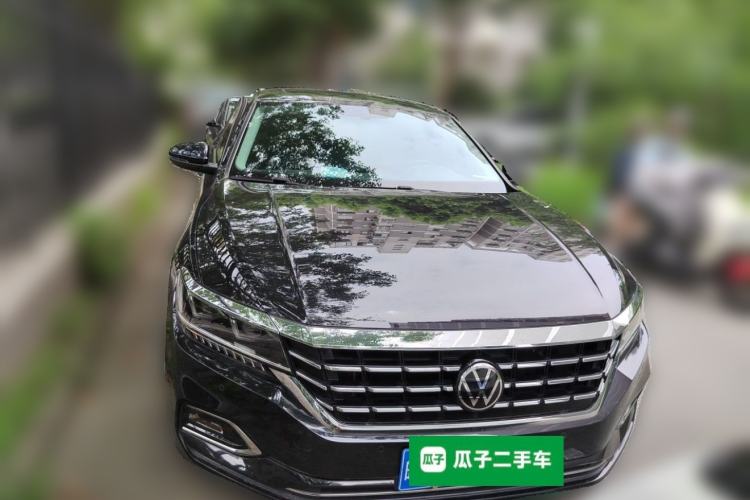 Used Volkswagen Passat 2020 Revised Version 330TSI Luxury Edition China VI Standard Front