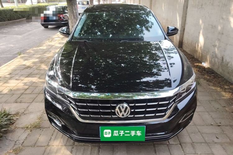 Used Volkswagen Passat 2020 330TSI Elite Edition China VI Front
