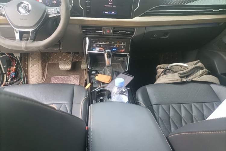 Used Volkswagen Passat 2020 330TSI Luxury Edition China VI Gear Lever