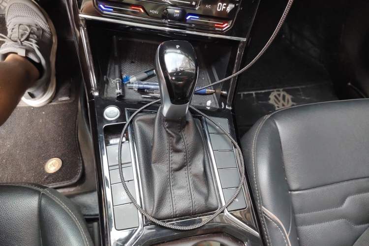 Used Volkswagen Passat 2020 330TSI Elite Edition China VI Gear Lever