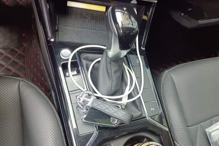 Used Volkswagen Passat 2020 330TSI Luxury Edition China VI Gear Lever