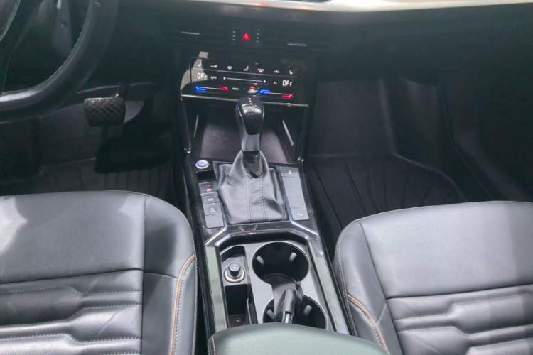Used Volkswagen Passat 2020 330TSI Elite Edition China VI Gear Lever