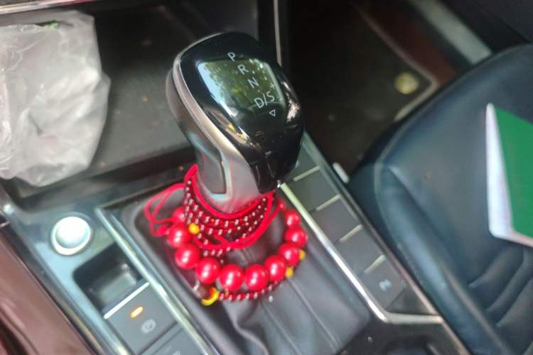 Used Volkswagen Passat 2020 Revised Version 280TSI Elite Edition China VI Standard Gear Lever