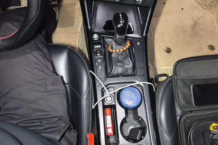 Used Volkswagen Passat 2020 Revised Version 280TSI Business Edition China VI Standard Gear Lever