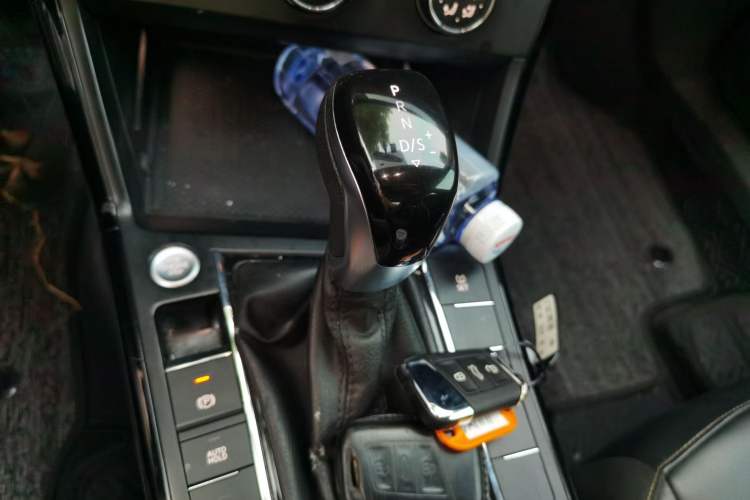 Used Volkswagen Passat 2020 280TSI Business Edition China V Standard Gear Lever
